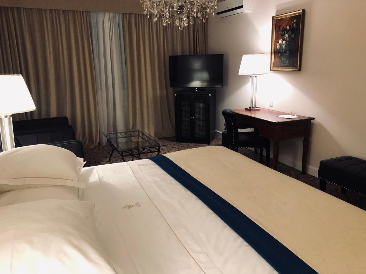 Hotel Adriatica Cenevre Dış mekan fotoğraf
