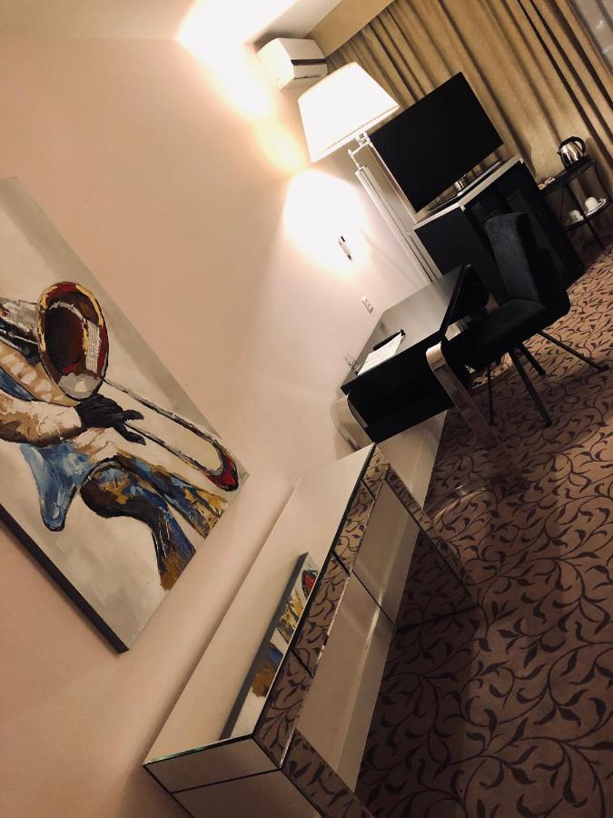 Hotel Adriatica Cenevre Dış mekan fotoğraf