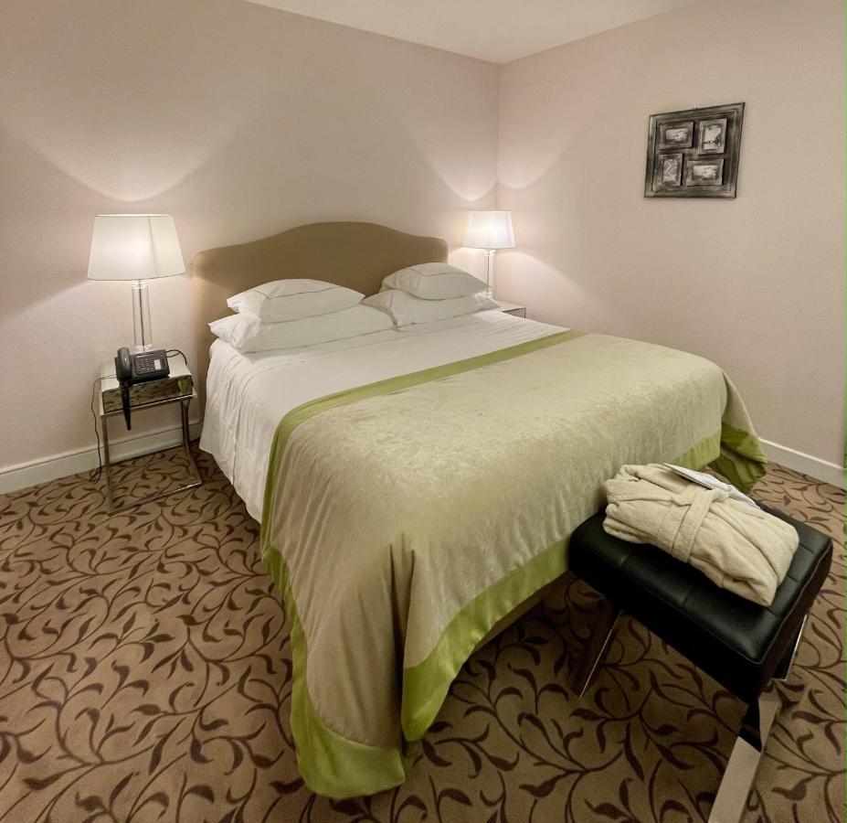 Hotel Adriatica Cenevre Dış mekan fotoğraf