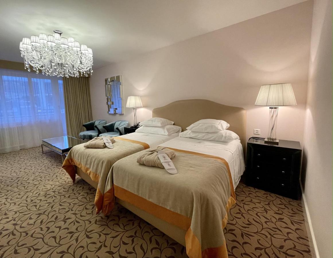 Hotel Adriatica Cenevre Dış mekan fotoğraf