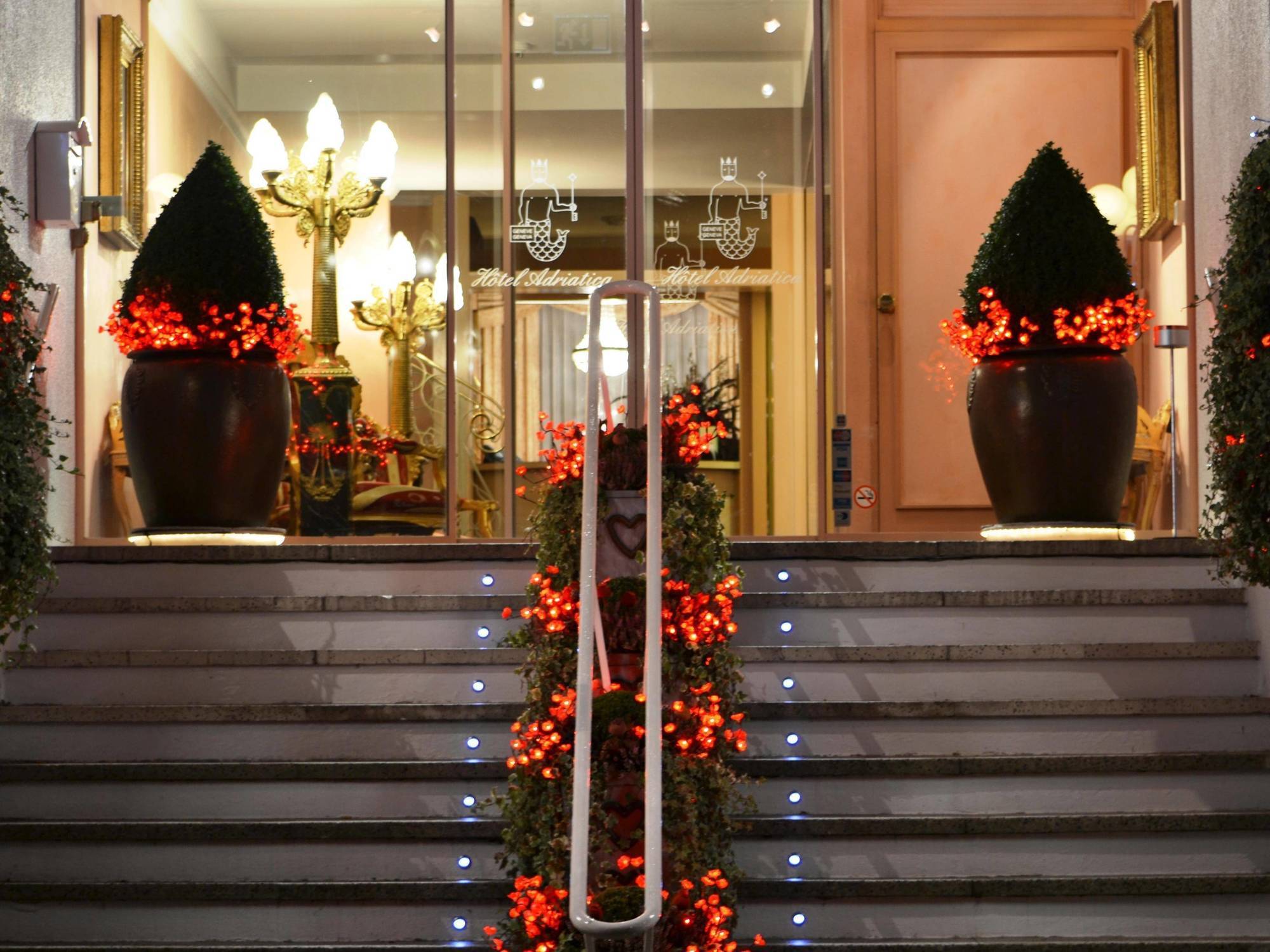 Hotel Adriatica Cenevre Dış mekan fotoğraf